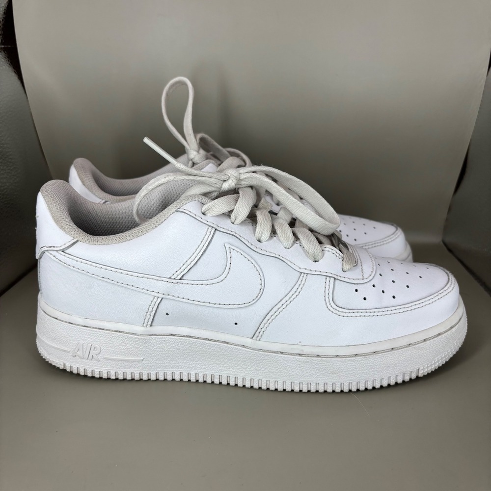 Nike Air Force 1 Low Triple White Sneakers DH2920-111 Mens 7Y Womens 8.5